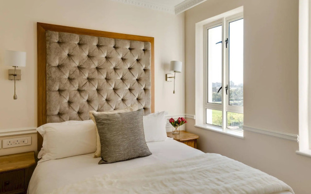 Versailles Luxury Apartments and Suites