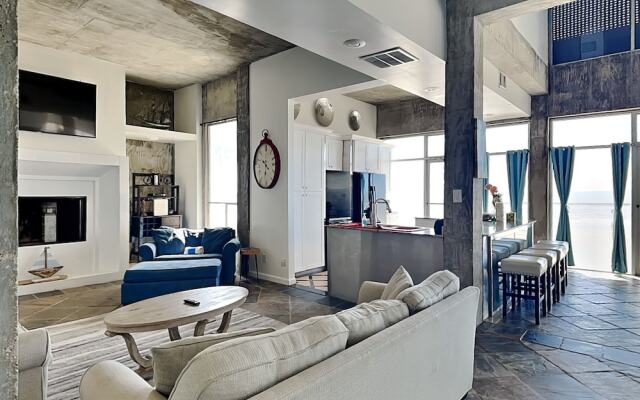 An Oceanfront Experience