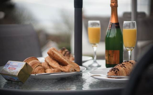 Sea Breeze Apt 2 - 2 Bed - Horton Beach