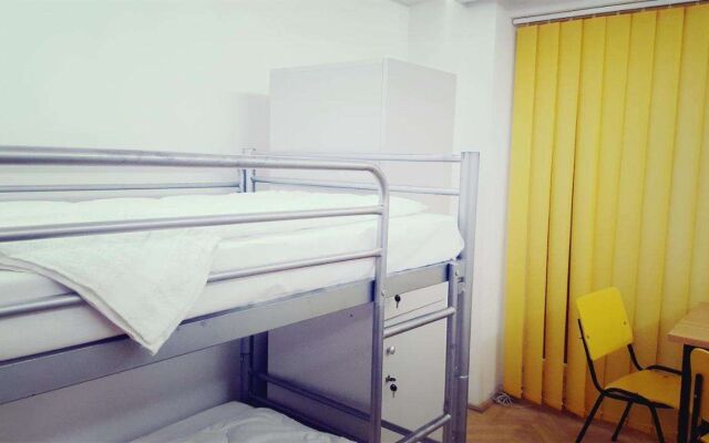 Sleep Inn Hostel