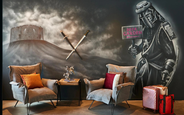 Moxy York