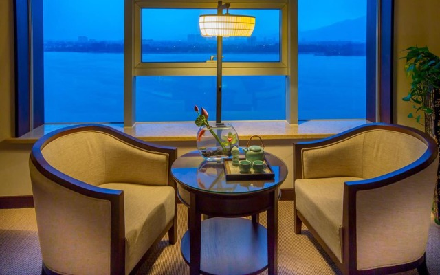Fuyang International Trade Center Hotel
