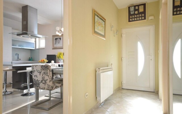 Amazing Apartment in Supetar With 3 Bedrooms and Wifi