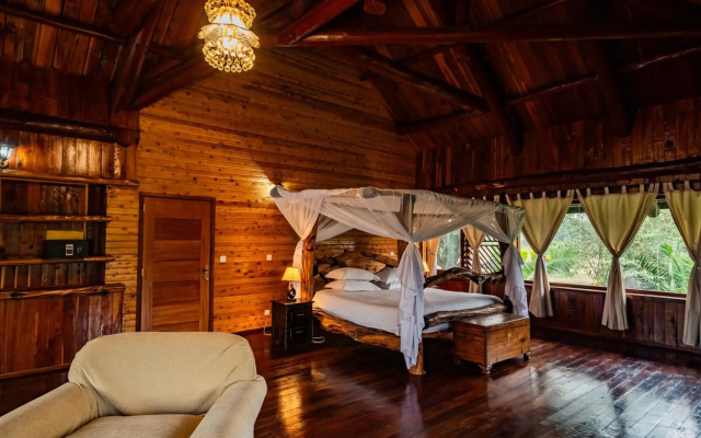 Royal Mara Safari Lodge