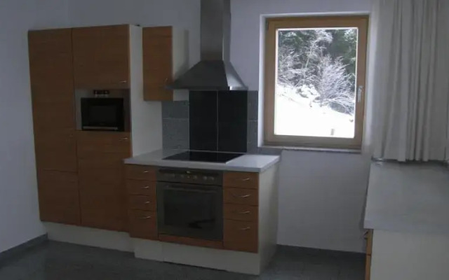 Apartment-Hollaus