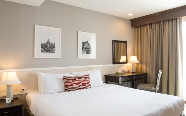Evergreen Place Siam by UHG