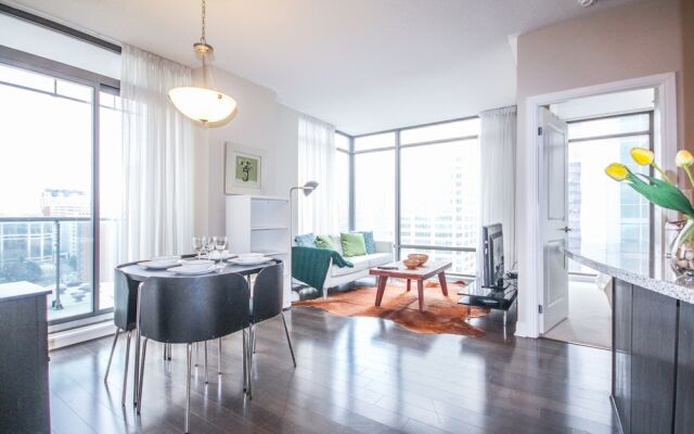 Sarkar Suites - YorkVille