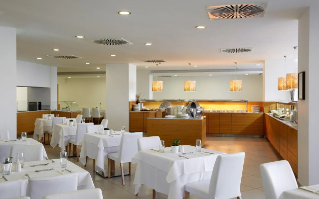 Lucy Hotel
