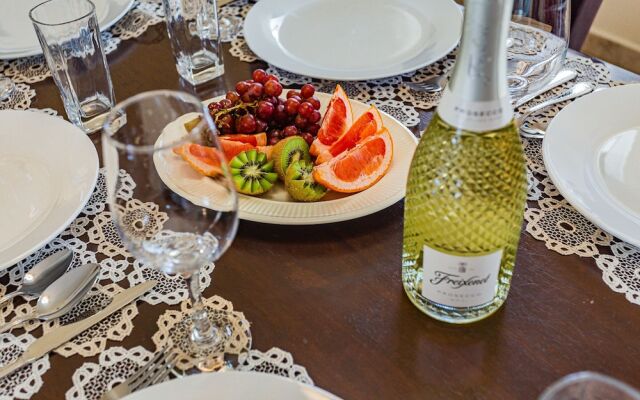 Stylish Villa, Private Pool, Bbq, Privacy