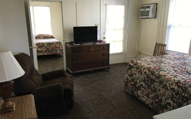 Simmons Motel