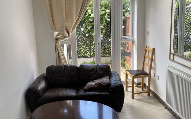 2 En-suite Bedrooms Flat in Kidlington ,oxford