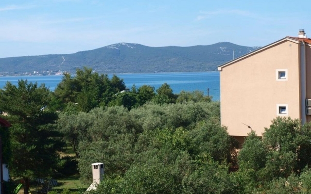 Apartment Jerimih - 120 m from sea: A3 Sukosan, Zadar riviera