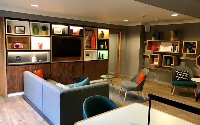 Holiday Inn A55 Chester West by IHG