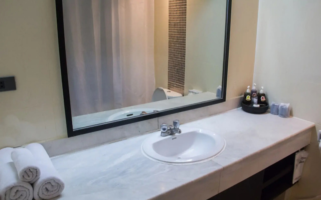 Grand Inn Hotel