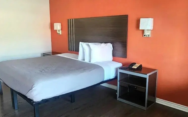 Econo Inn Lackland AFB Seaworld