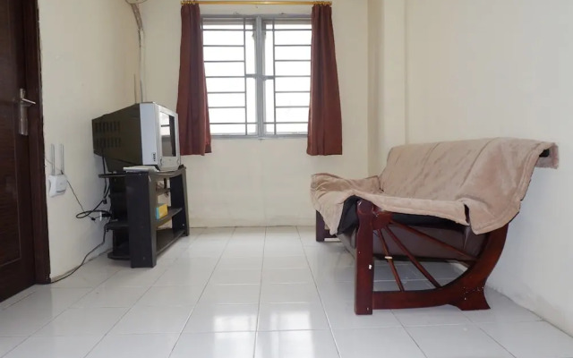 Simple 2 BR City Park Apartment