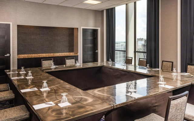 Sheraton Indianapolis City Centre Hotel