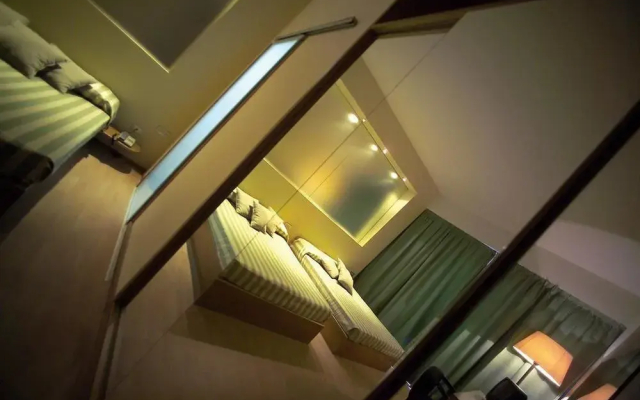 Hotel President