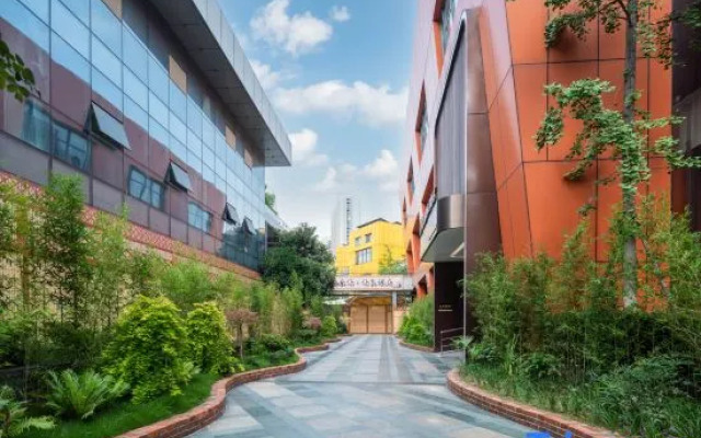 Ocean Style Holiday Hotel