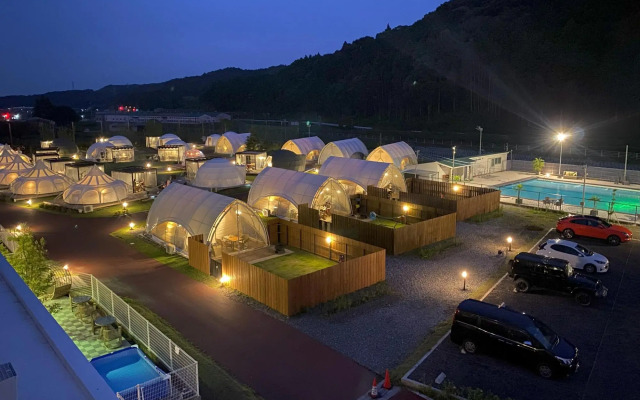 Glamping & Port