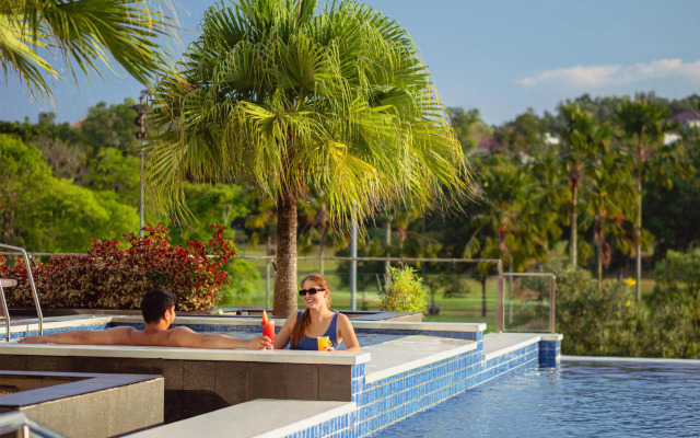Radisson Golf & Convention Center Batam