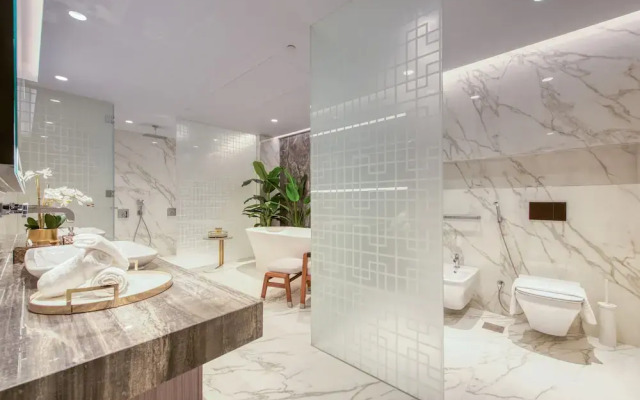 Ultra Luxurious 4 Bed Apartment