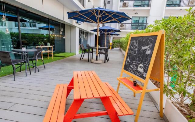 Golden Sands Hotel Apartments