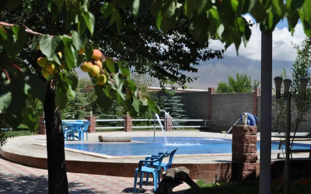 Zlata Inn