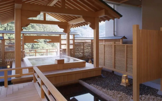 Yamaumi Onsen Shyuku Kaifuu