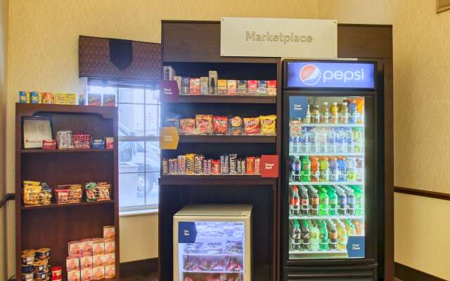 Comfort Suites Milwaukee Airport