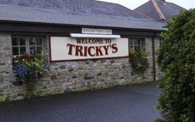 Trickys Hotel