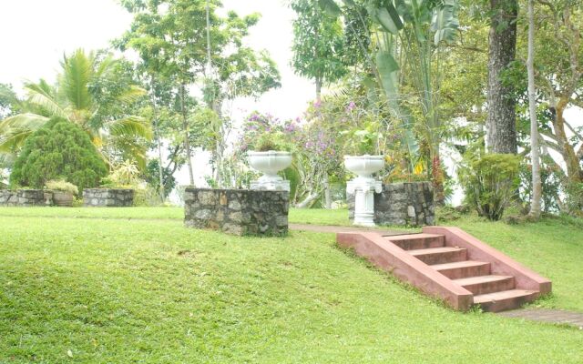 The Bungalow At Pantiya Estate