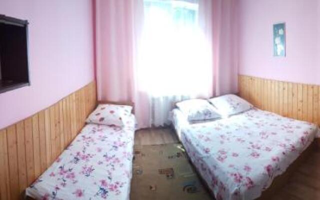 Guest House on Morozova 61B