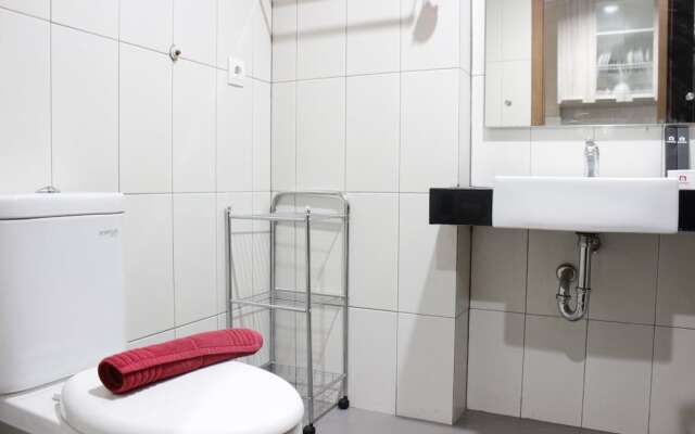 Stylish 1BR near ITB University at Dago Suites Apartment