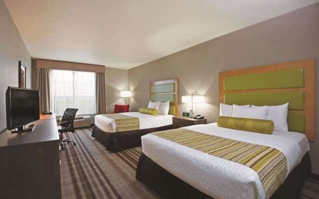 La Quinta Inn & Suites by Wyndham Paducah