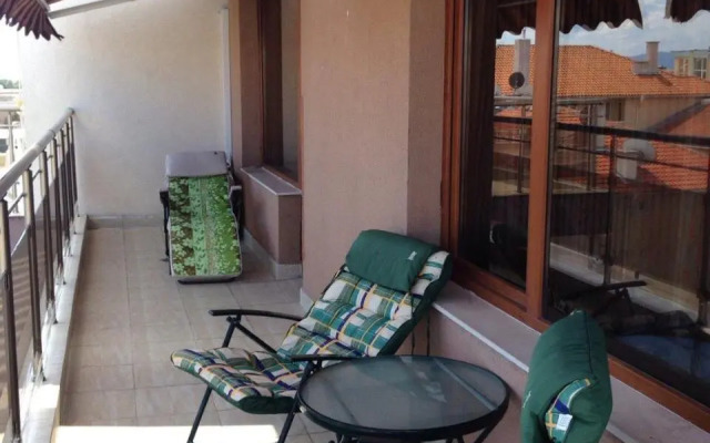 2-х комнатные апартаменты в г.Поморие Болгария