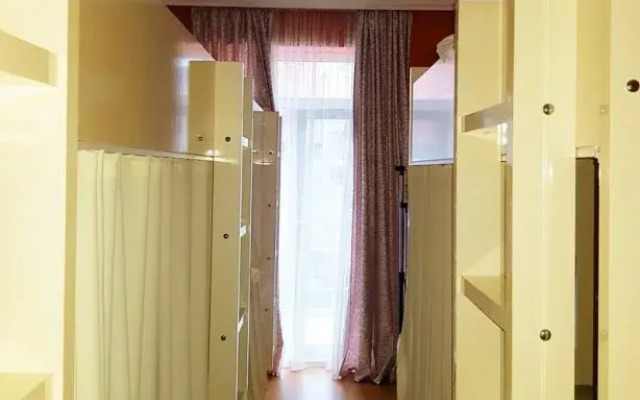 FLAT1