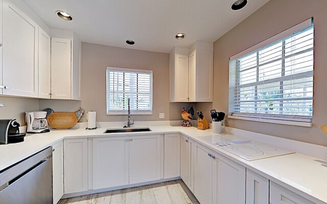 584 Marathon - 3 Br Home