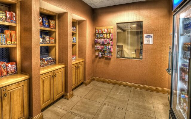 Hampton Inn & Suites Kalamazoo - Oshtemo