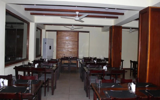 Aparupa Sands Marina Beach Resort