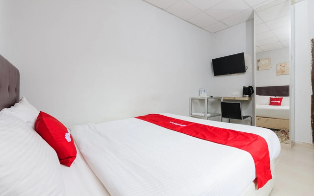 RedDoorz @ Madras Hotel Batam – Guest Rooms – Batam