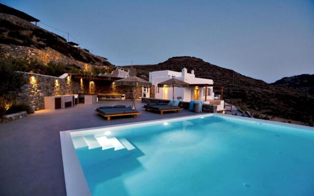 Halu Luxury Villa - 8 Bedrooms