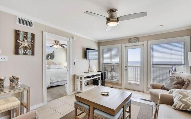 Seascape 2313 Hotel Room