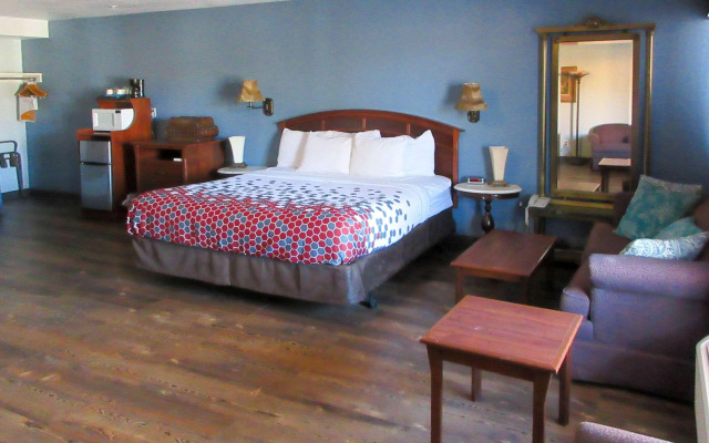 Quality Inn & Suites Manitou Springs at Pikes Peak