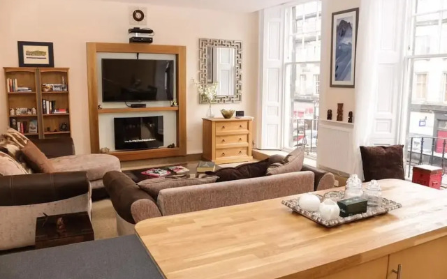 City Centre West End Apartment