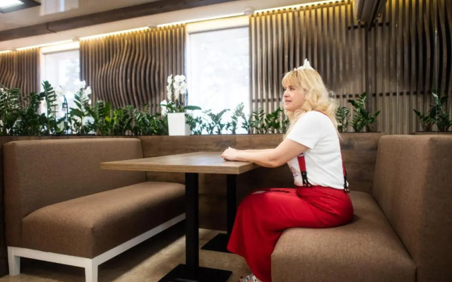 Coin Apartments & Hostel