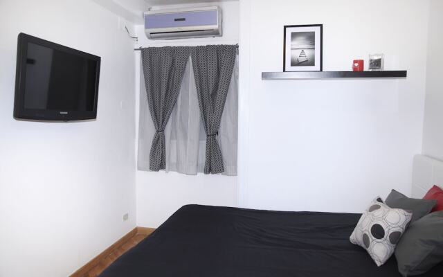 Colorful Sea View Apartments