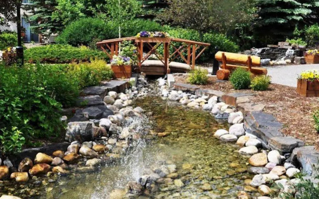 Radisson Hotel & Conference Center Canmore