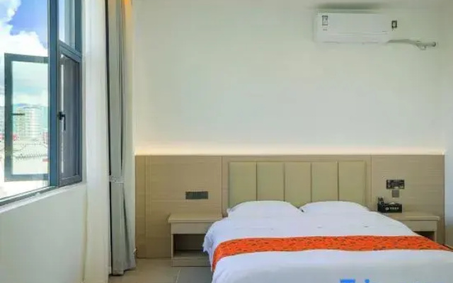 Qinglai Hotel (Gucheng Lijiang Store)