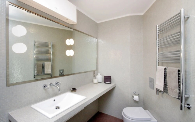 Crispi Luxury Apartments with Terrace - My Extra Home